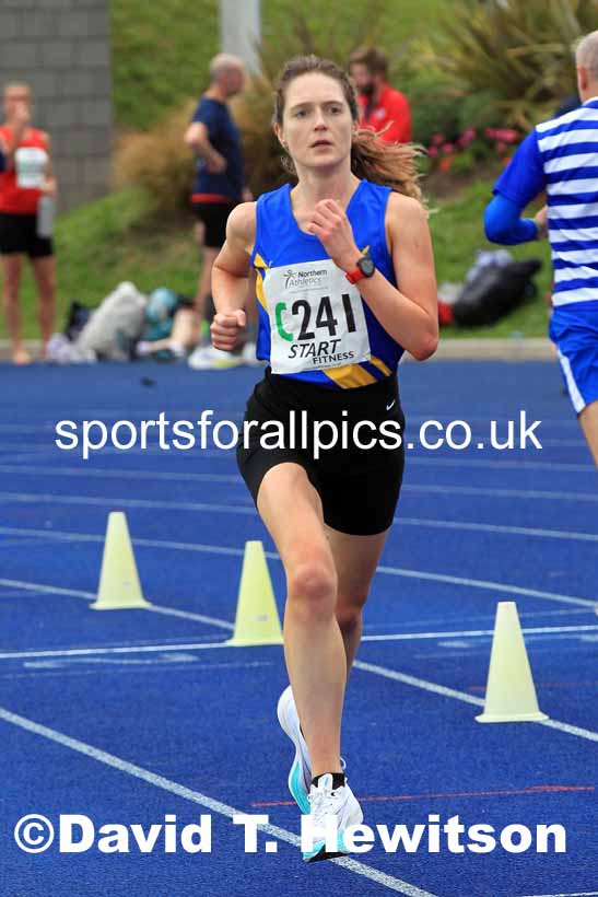 Senior womens 4 Stage Relay, 2022 Northern Road Relays, SportsCity, Manchester. Photo: David T. Hewitson/Sports for All Pics